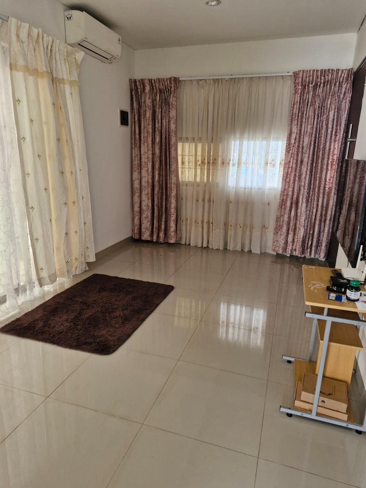 Rumah Disewakan di Cluster Patio Lippo Cikarang